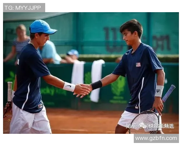 北京网球队的耐力揭秘:网球巨献背后的训练与坚持 北京网球队的耐力揭秘:网球巨献背后的训练与坚持