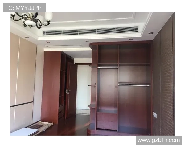 足球明星卡设计理念探索与创意呈现的完美结合与视觉冲击力分析