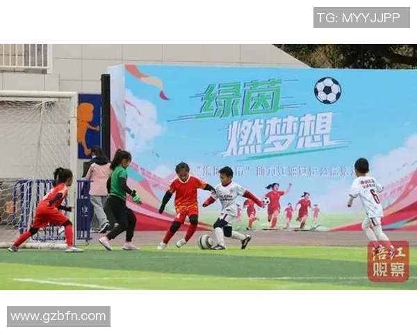 嫣然足球：点燃青春梦想的绿茵场上绽放希望之花