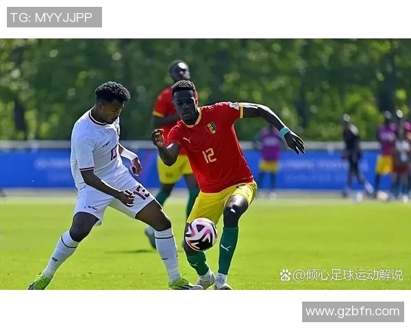 塞缪尔足球：探索这项运动背后的激情与梦想，感受团队合作的力量与魅力