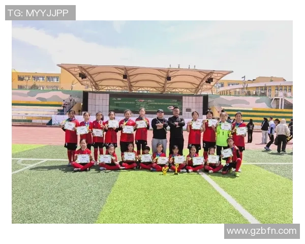 小学足球比赛精彩落幕各班队伍展现团结拼搏精神 小学足球比赛精彩落幕各班队伍展现团结拼搏精神